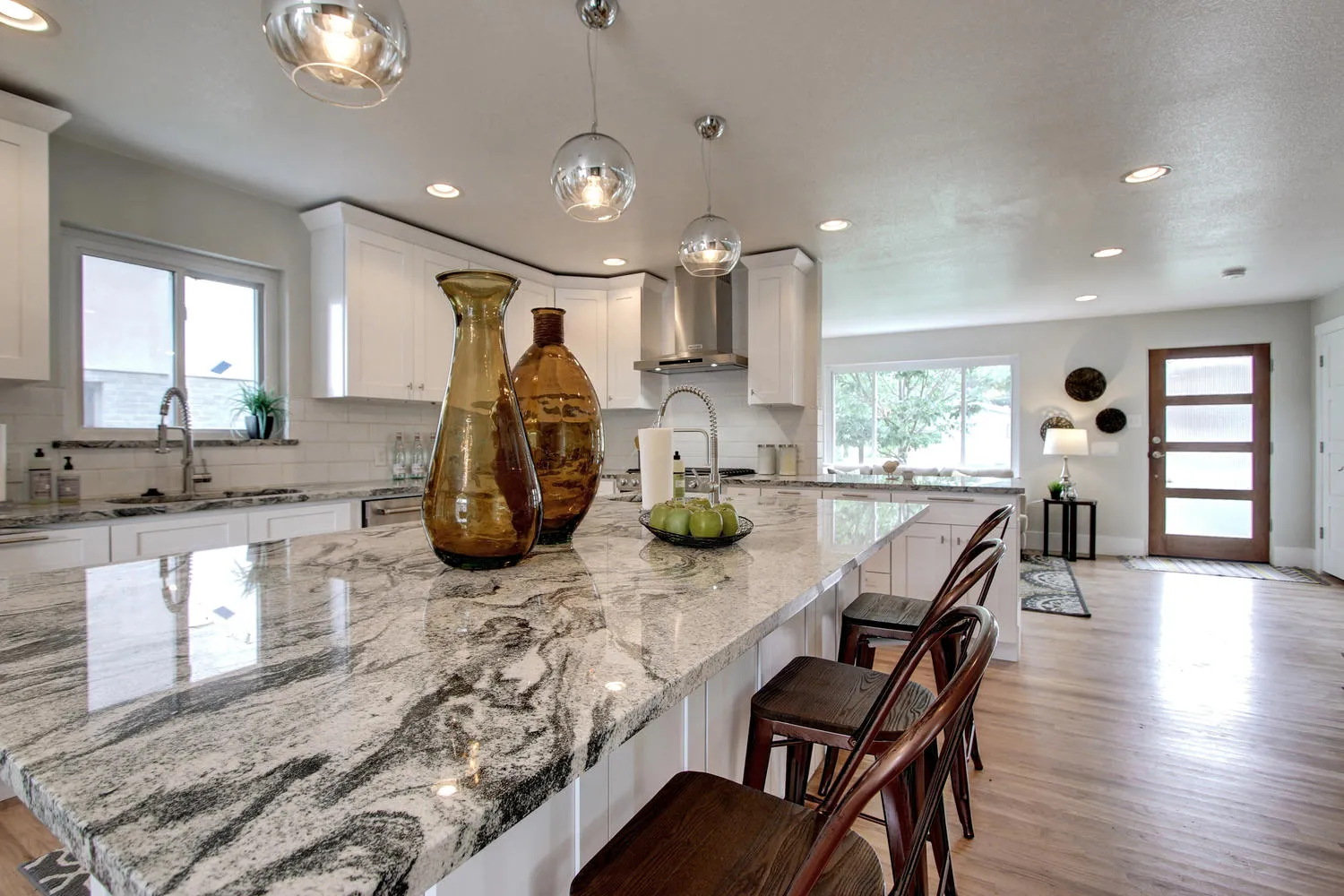 2048 Meade St Denver CO 80211 large 014 013 N 914 HotShotPros 1500x1000 72dpi